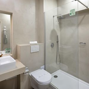 Quarto comfort com cama queen